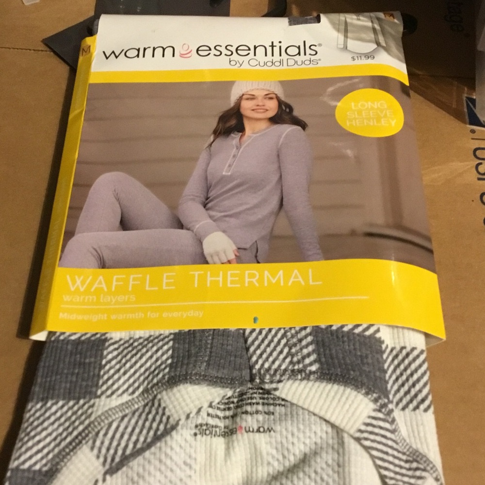 Cuddl Duds Waffle Thermal Henley in Light Gray and White